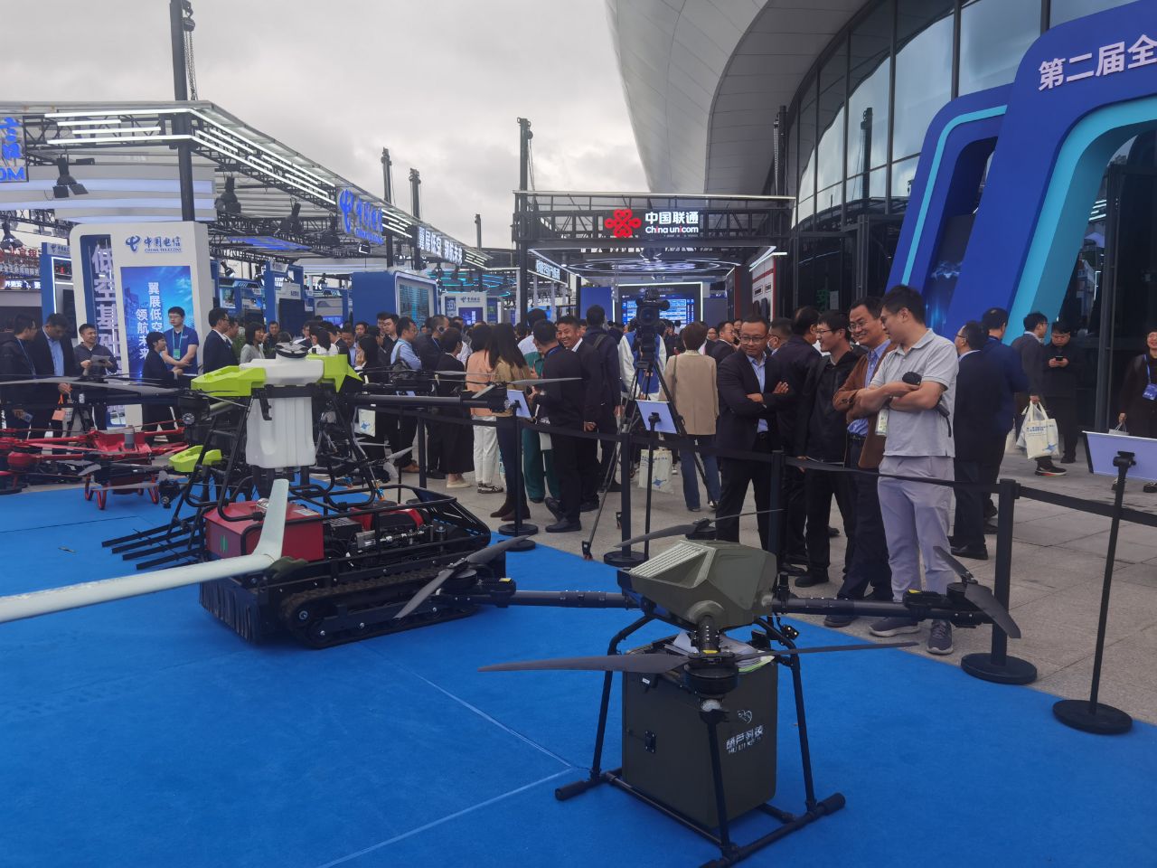 无人机清洗设备